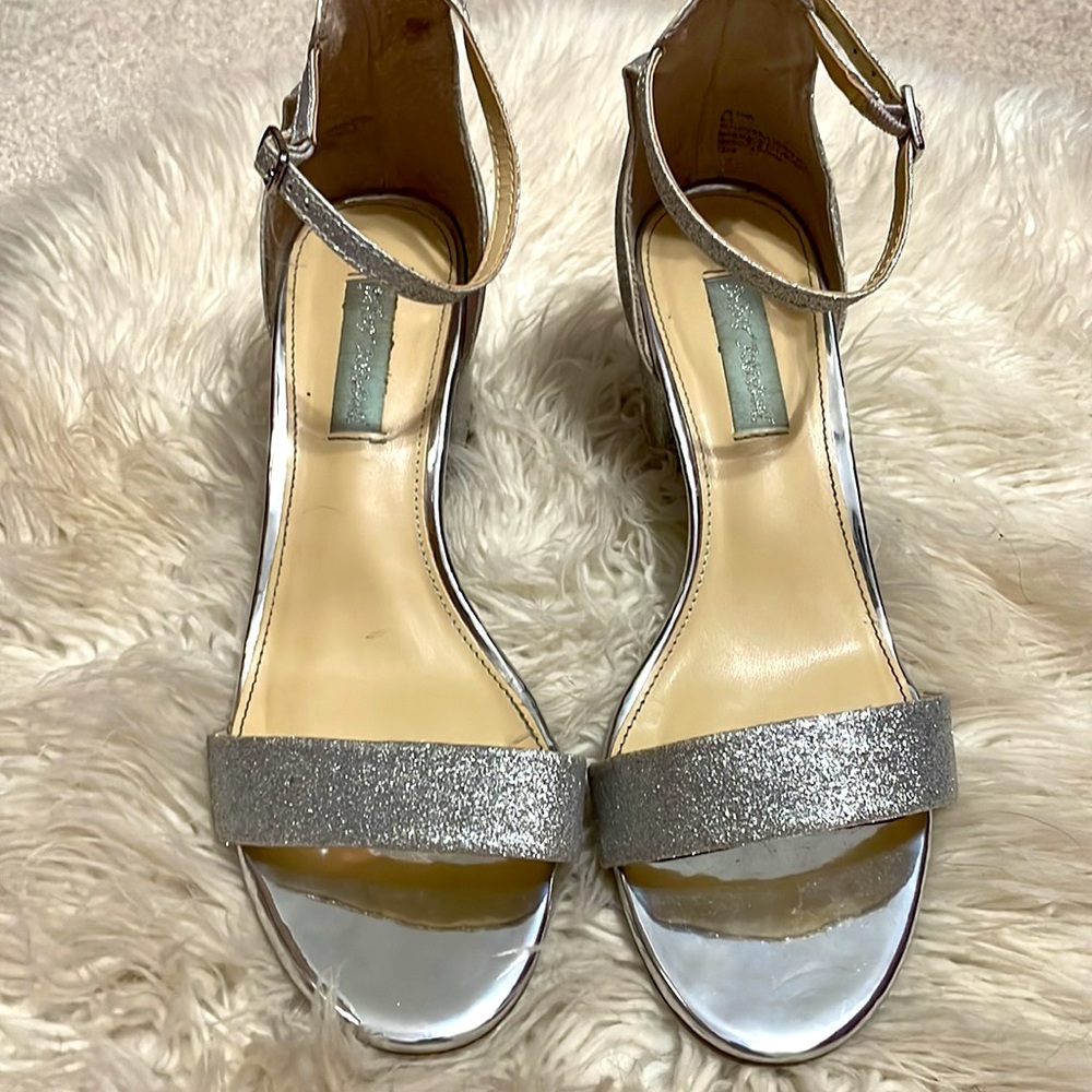 Betsy Johnson glitter strap low heels size 8.5
